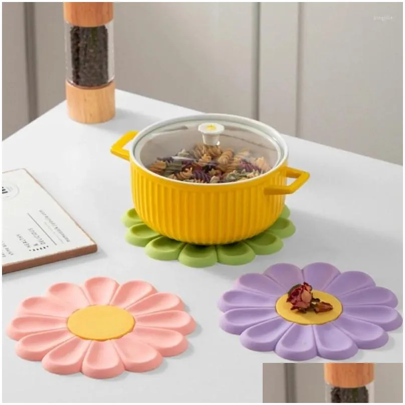 Table Mats Daisy Flower Silicone Heat Insulation Pad Cup Mat And Coasters Pot Holders Anti Slip Place For Drinks Coffee