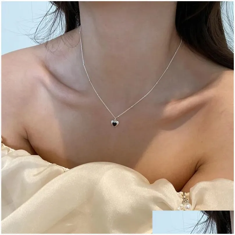 Necklaces Real S925 Sterling Silver Supports Detection of Love Black Agate Necklace Lovely Sweet Girl Heart Temperament Clavicle Chain