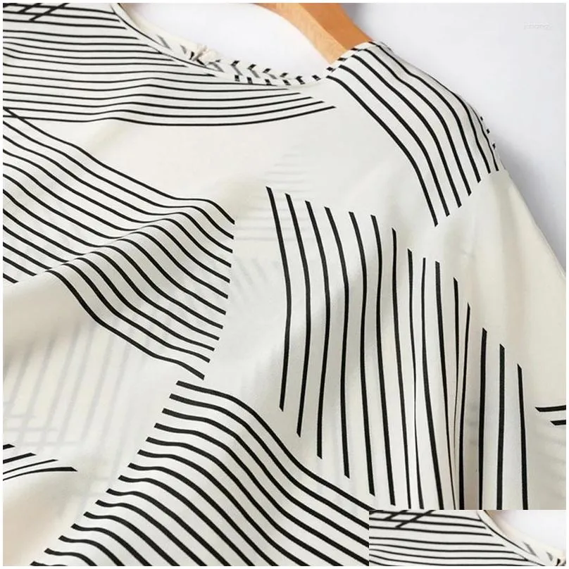 Women`s Blouses Women Silk Blouse Mulberry Crepe 20 Momme White Black Stripted Printed Pullover Top Shirt Office Lady Work M1091