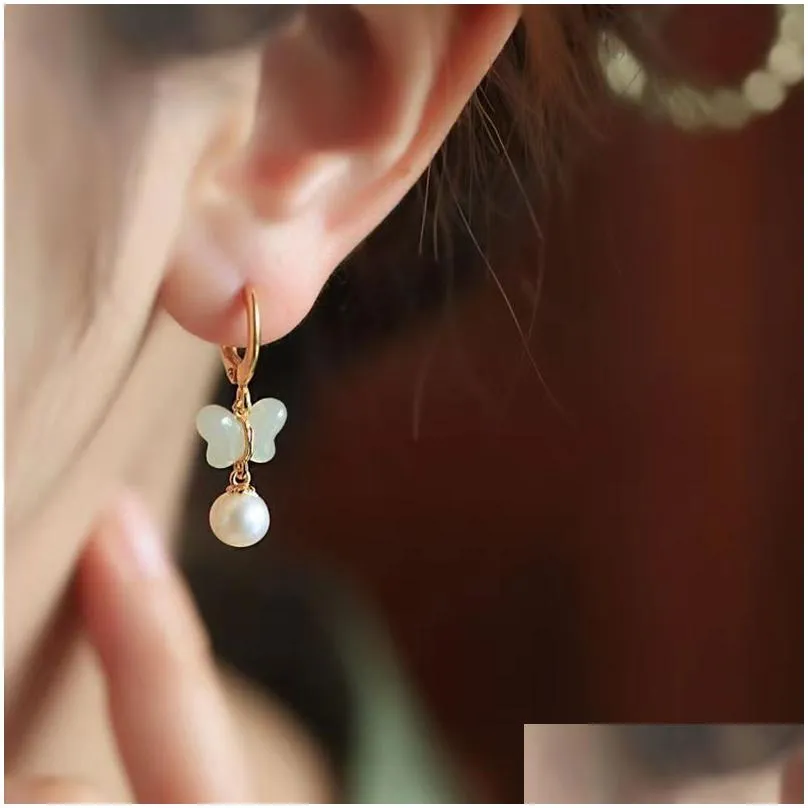 Other Fashion Accessories Style Earrings Female Pearl Inlaid With An Jade Antique Small Butterfly Drop Delivery Otmev