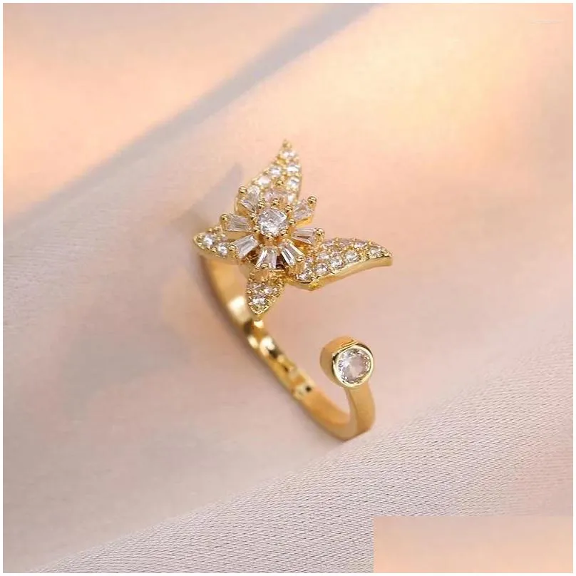 Pendant Necklaces Women Rotatable Zircon Daisy Flower Butterfly Adjustable Ring Wholesale Stainless Steel Chain Accessories