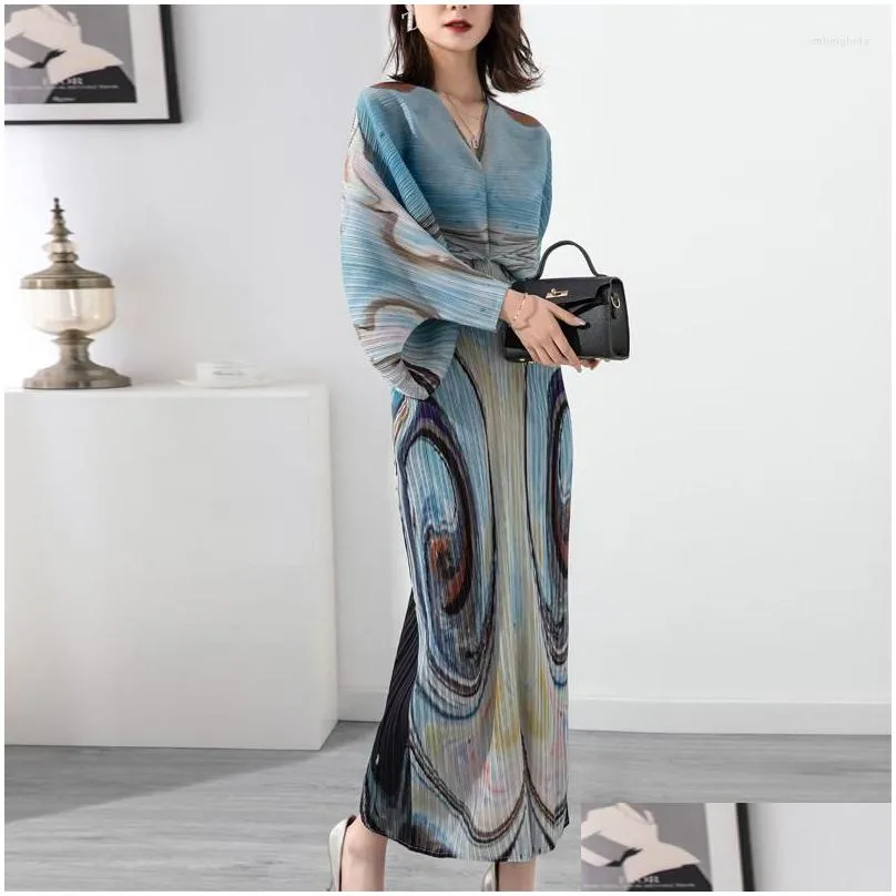 casual dresses miyake pleated large size dress women spring and summer printing meat-covering bat sleeve long womens