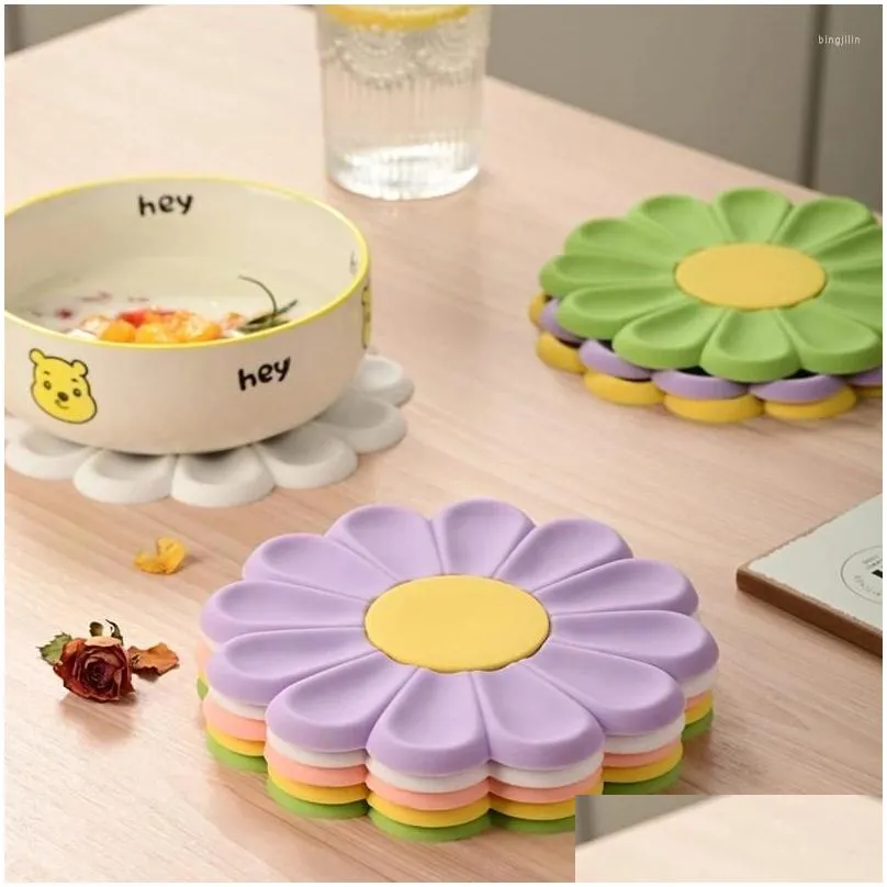 Table Mats Daisy Flower Silicone Heat Insulation Pad Cup Mat And Coasters Pot Holders Anti Slip Place For Drinks Coffee