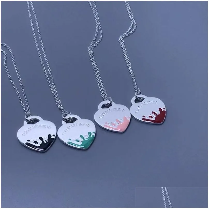 T Letter Green Enamel Peach Heart Pendant Necklace Brand Classic Designer Necklaces for Women Fashion Couple Wedding Necklaces Stainless Steel Jewelry