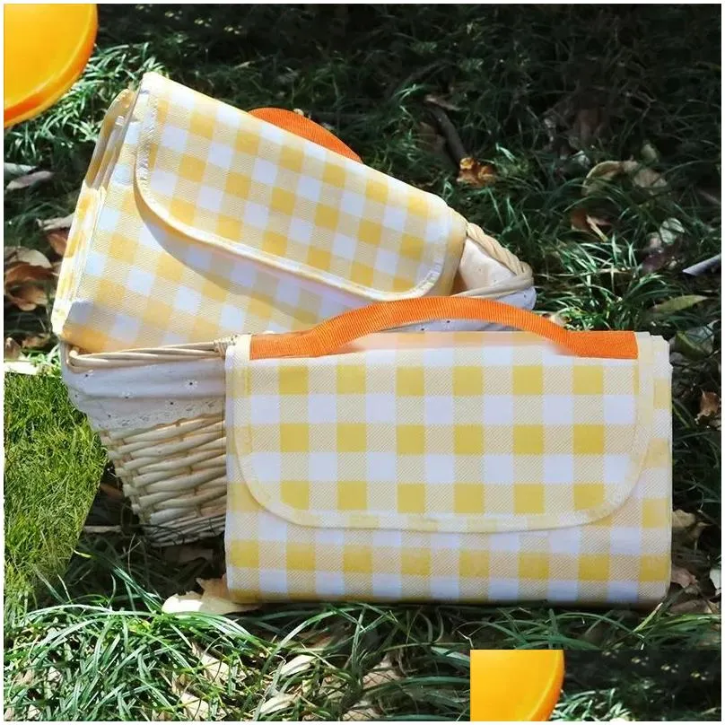 Mat Source Outdoor Picnic Mat Spring Outing Waterproof Mat Picnic Cloth Portable Waterproof Grass Picnic Mat Picnic Thickening Mat