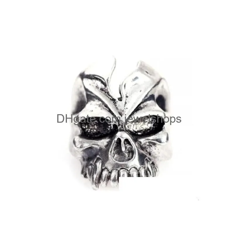 wholesale 30pcs/lot vintage sports men`s gothic skull rings metal rock jewelry mixed styles 18-22mm(color:silver)