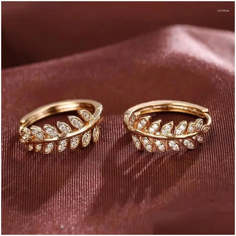 Hoop Earrings Fancy Leaf For Girls Fashion Contracted Circle Gift Daily Wear Exquisite Women Accessories Jewelry