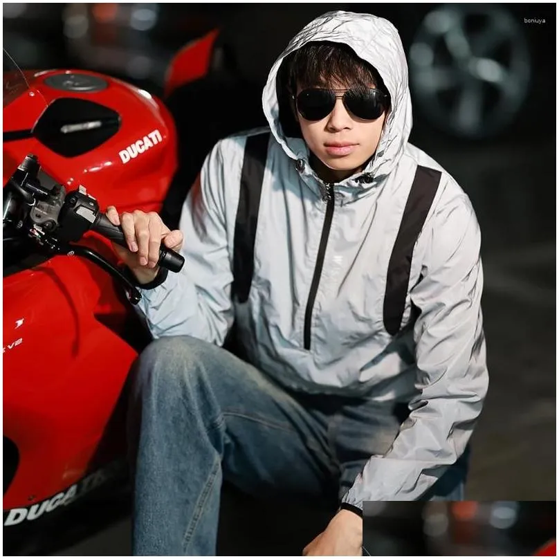 Motorcycle Apparel WOSAWE Full Reflective Jacket Men / Women Windbreaker Jackets Hooded Hip-hop Streetwear Night Zipper Coats Jacke