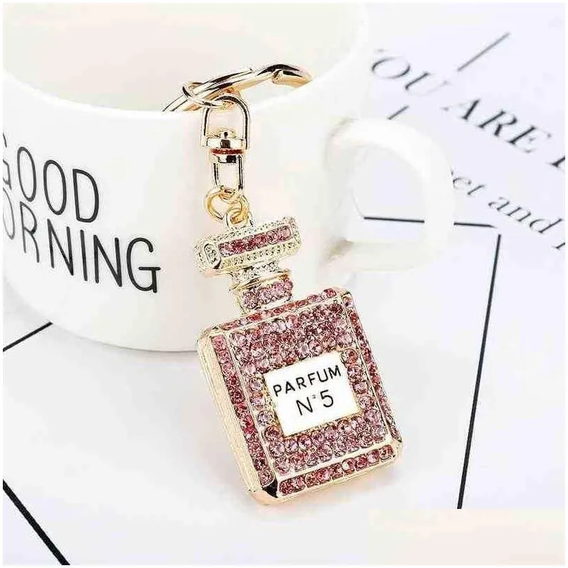 Keychains Lanyards Creative Fashion Rhinestone Keychain Per Bottle Key Chains Female Bag Car Pendant Line Up Birthday Gift T220909 Dh9Tk