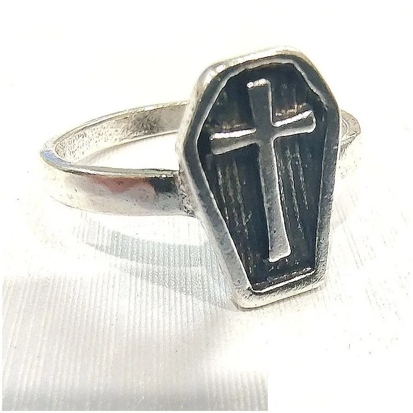 wholesale batch of 30 pieces cross dark personality rings, punk style jewelry men`s gift parties favorite men`s bicycle rings men`s jewelry brand