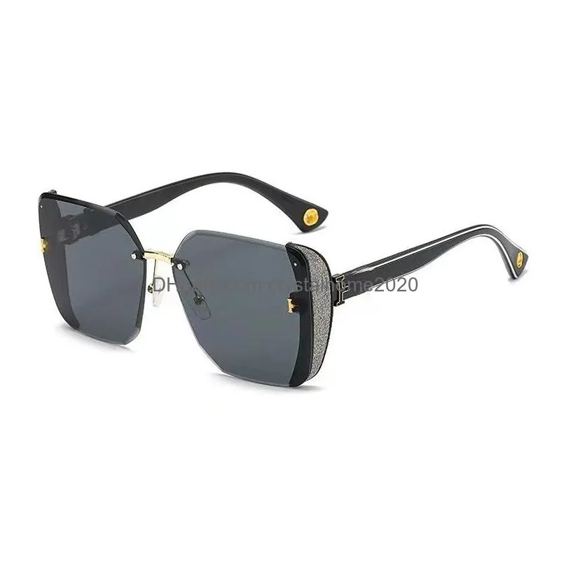 new top designer sunglasses a pair of sunglasses designed specifically for women are ideal for everyday wear at fashion shows and for traveling beach