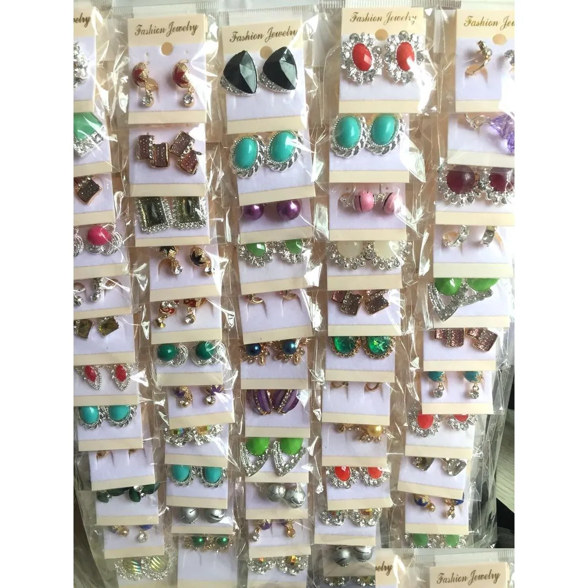 wholesale 60 pairs charm women fashion diamond earrings lady pearl girl wedding earring stud top mixed pair jewelry