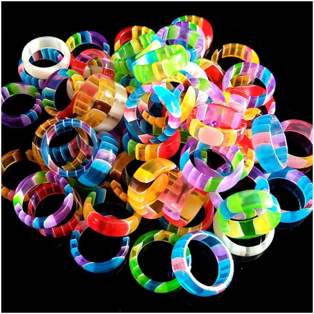 bulk lots 100pcs beautiful resin acrylic rings 7mm colorful charm rings for women transparent candy color girls party jewelry