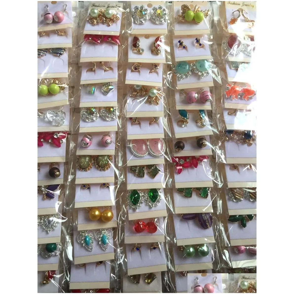 wholesale 60 pairs charm women fashion diamond earrings lady pearl girl wedding earring stud top mixed pair jewelry