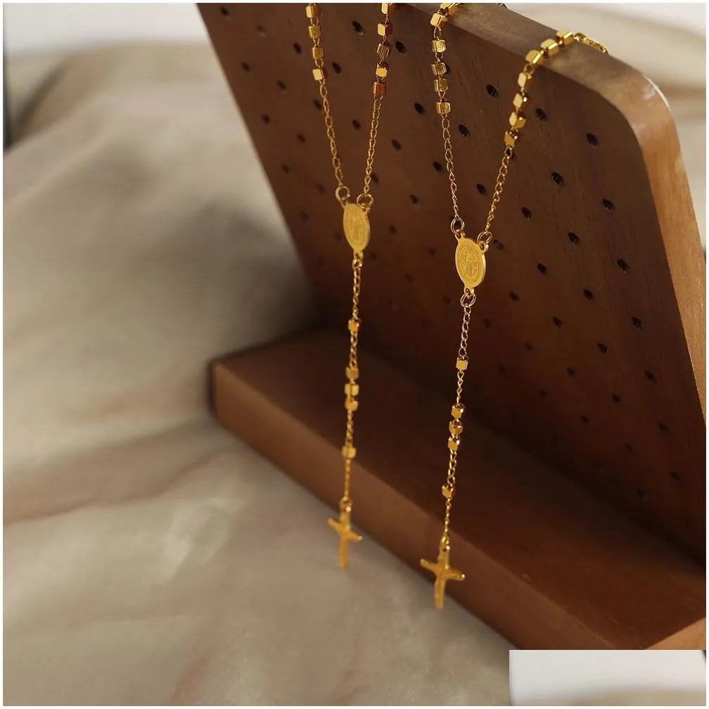 fashion vintage non tarnish carved discs necklace 18k gold plated stainless steel charm long cross pendant necklaces