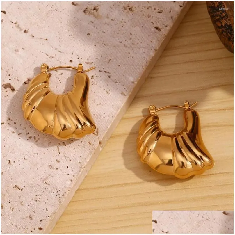 Dangle Earrings Hollow Special-shaped Wing Drop Hypoallergenic 18K Gold Plated Decoration 316L Stainless Steel Women`s