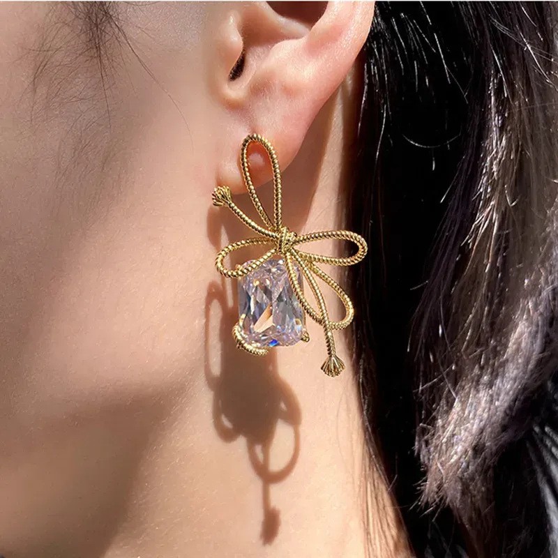 Fashion Knot Designer Stud Earrings for Women Sweet Bowknot Shining Crystal Diamond Earring Ear Rings Party Wedding Jewelry Accessories DHL