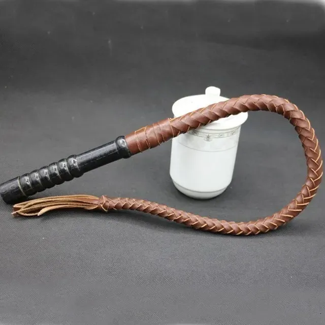 Crops Whips Crops 1 Pcs Riding Corps Equestrian Training Hand Made Braided Riding Whips Horse Riding Equipment Leather Wood Handle