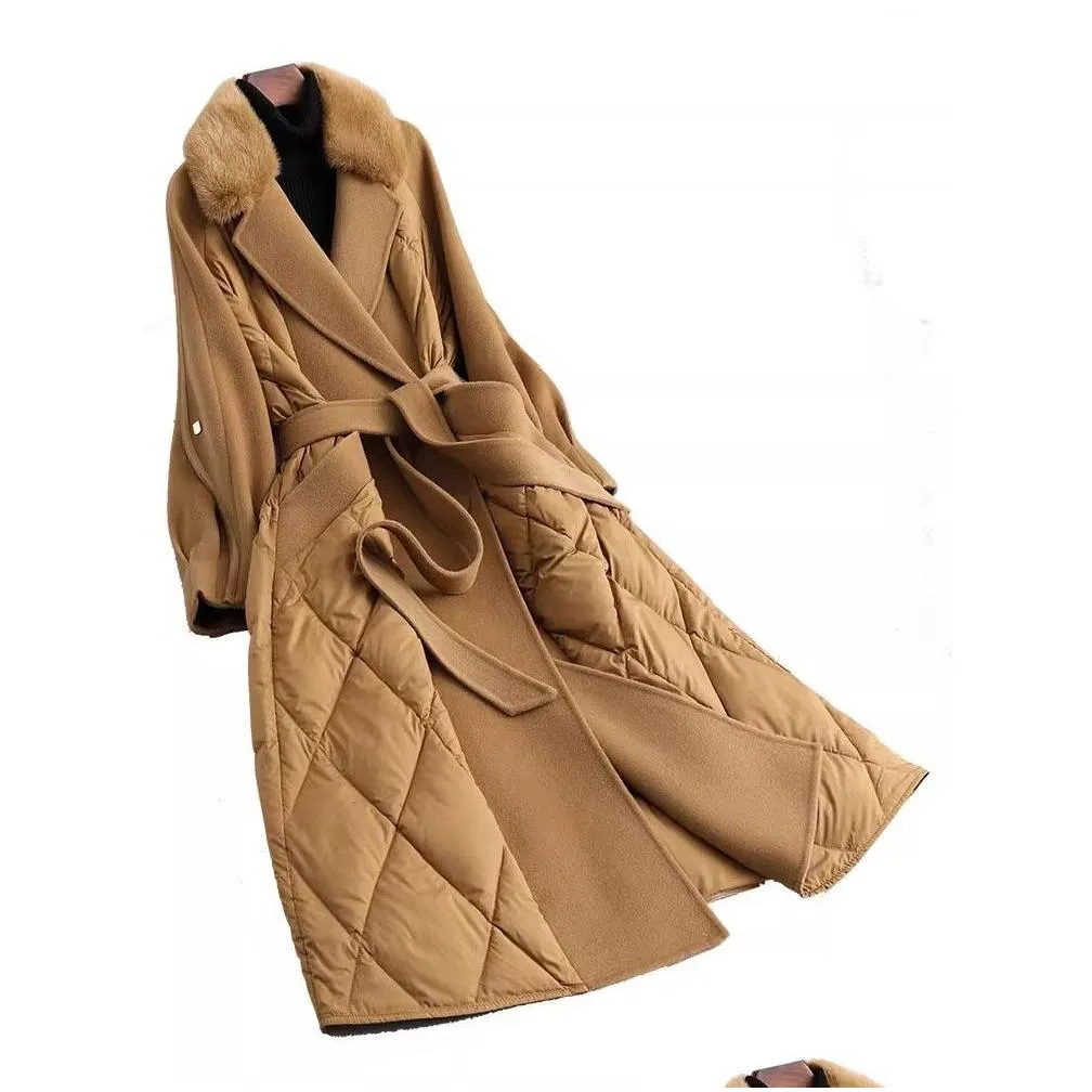 2023 Ivory/Black/Camel/Dark Brown Goose Down Women Women`s Coats Designer Double Wool Patchwork Argyle Mink Collar Coats Womens 110502