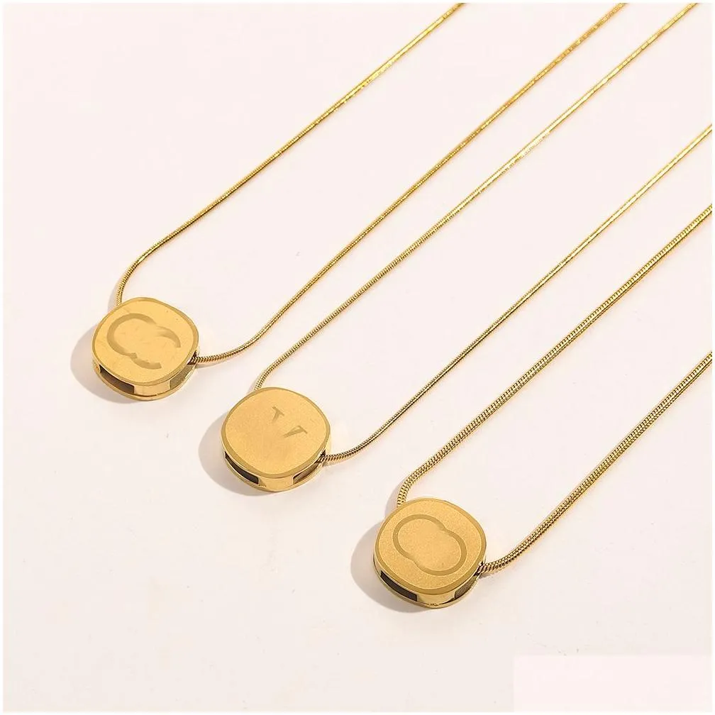 never fading 14k gold plated luxury brand designer pendants necklaces stainless steel letter choker pendant necklace chain jewelry accessories couples