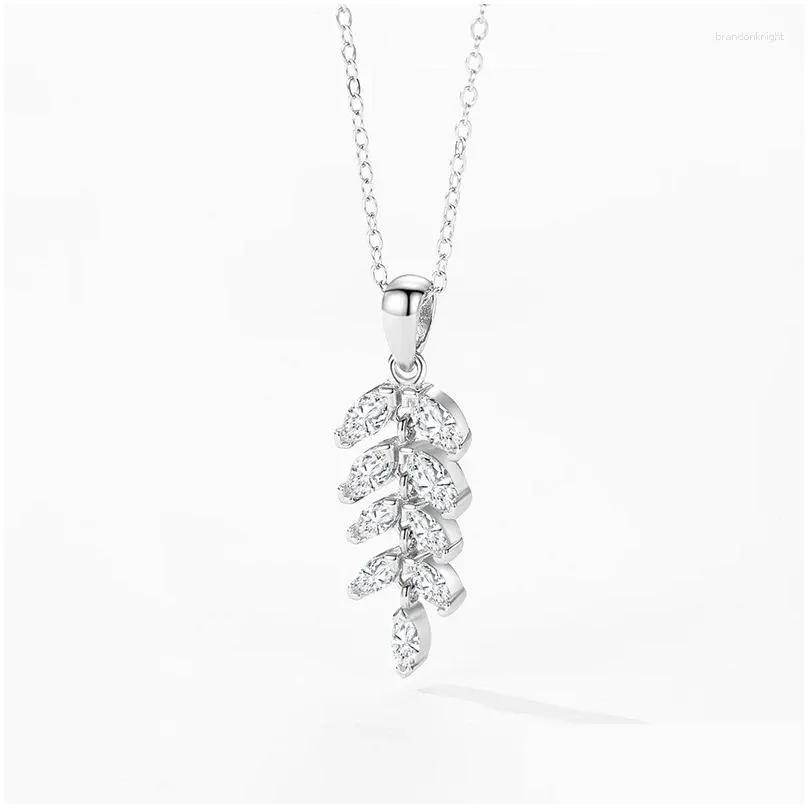Chains S925 Sterling Silver Niche Design Super Sparkling Zircon Versatile Leaf Necklace Women`s Ins Cold And Indifferent