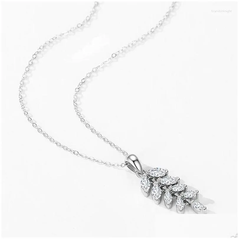 Chains S925 Sterling Silver Niche Design Super Sparkling Zircon Versatile Leaf Necklace Women`s Ins Cold And Indifferent