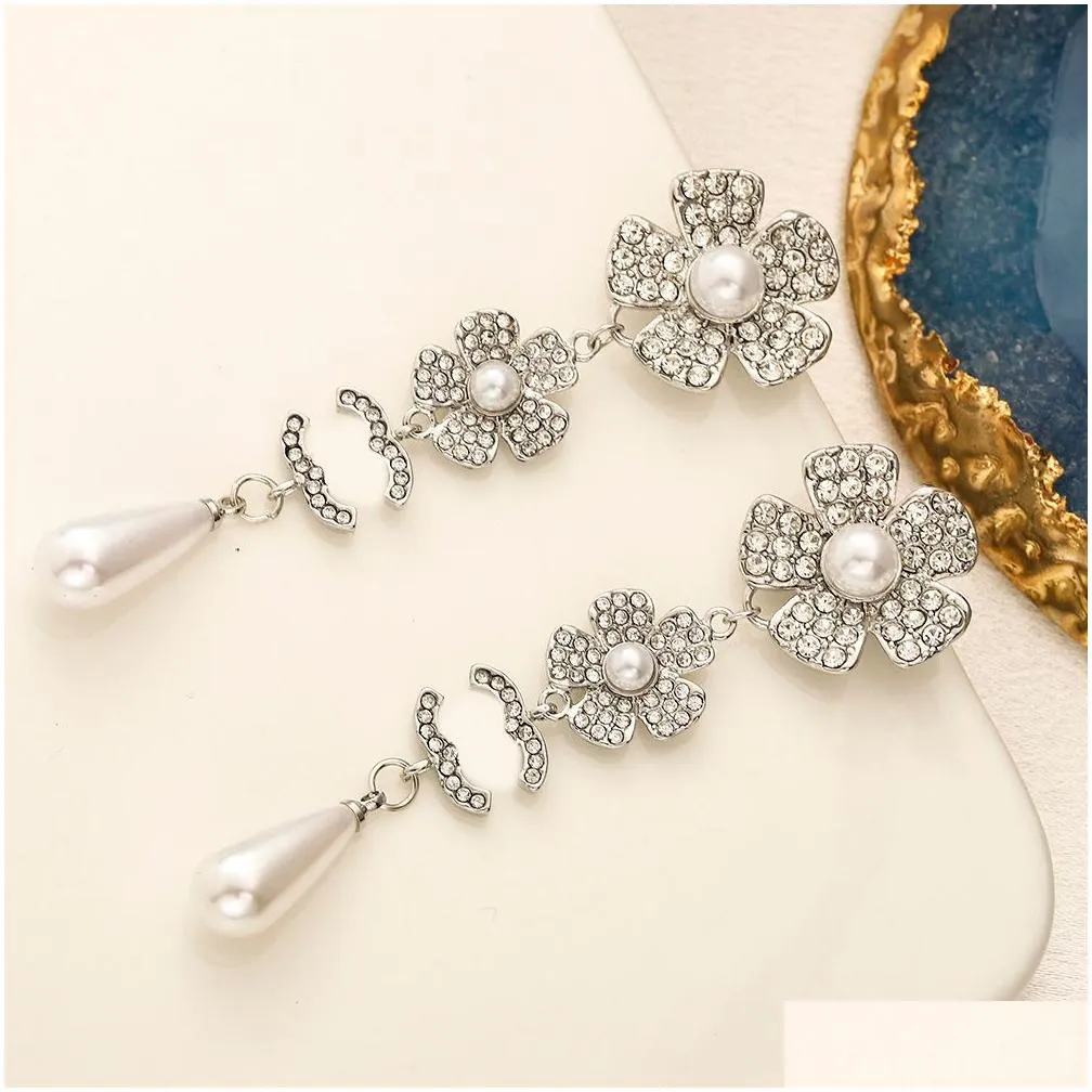 20style designer diamond stud earrings brand letter earring gold silver plated loop drop flower shape inlaid crystal pearl jewelry accessory women wedding