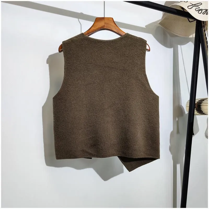 Women`s Vests Female Irregular Knitted Casual Women`s Waistcoat 2023 Spring Autumn Fashion Sleeveless V-Neck Short Women Vest F595