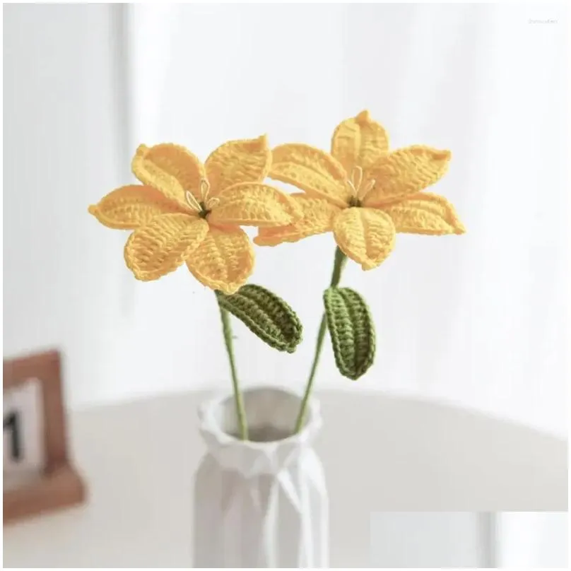 Decorative Flowers Warm Cozy Crochet Vibrant Hand-knitted Lily Bouquet Realistic Diy Craft Flower Gifts For Home Wedding