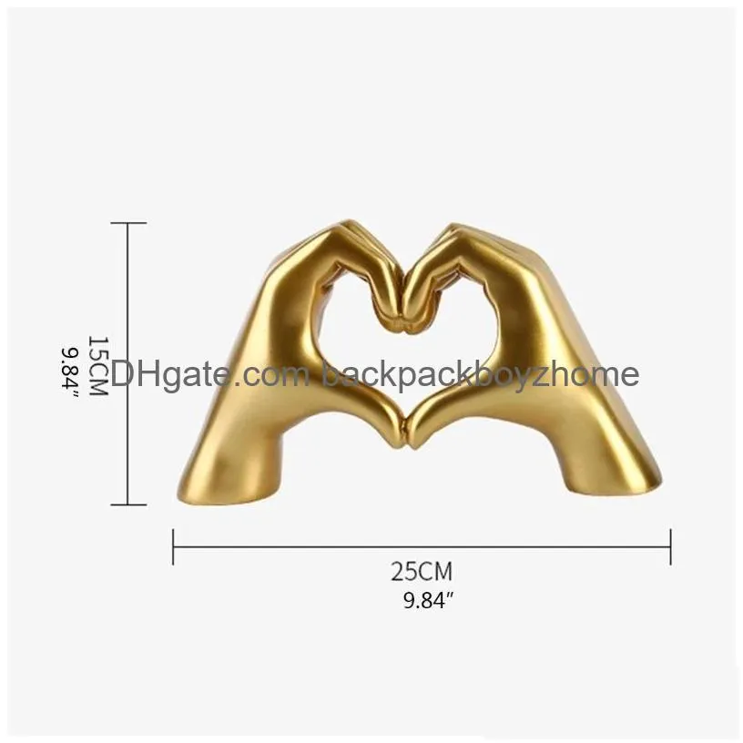 Decorative Objects & Figurines Nordic Style Heart Gesture Scpture Resin Abstract Hand Love Statue Wedding Home Living Room Desktop Orn Dhdqb