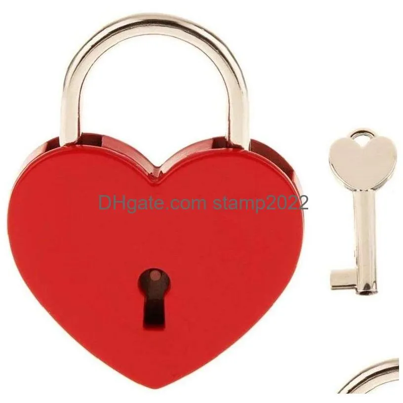 wholesale door locks creative alloy heart shape keys padlock mini archaize concentric locks vintage old antique door with home garden