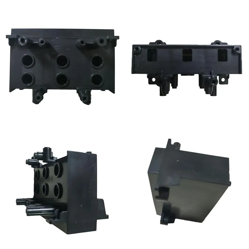 Plastic mold injection molding and mold opening production