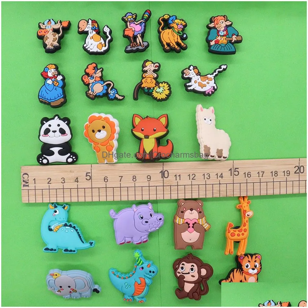 Shoe Parts & Accessories Moq 20Pcs Pvc Cartoon Cow Giraffe Dinosaur Panda Monkey Elephant Fox  Decoration Charm Buckle Clog Pins B Dhll7