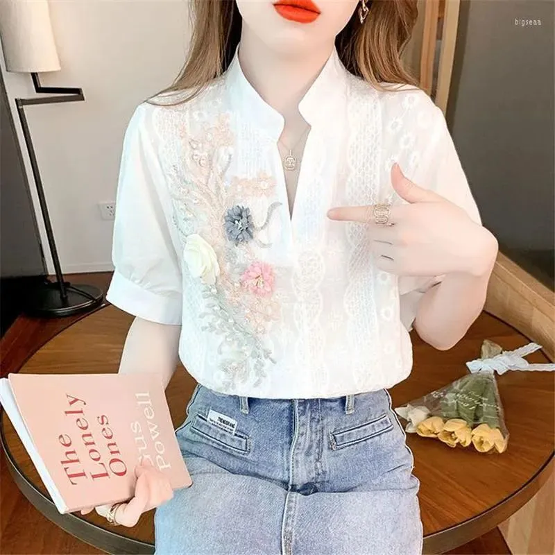 Womens Blouses Shirts Women 3D Flower Embroidered Vintage Elegant White Summer Trendy Beaded Chic Casual V Neck Short Sleeve Top Drop