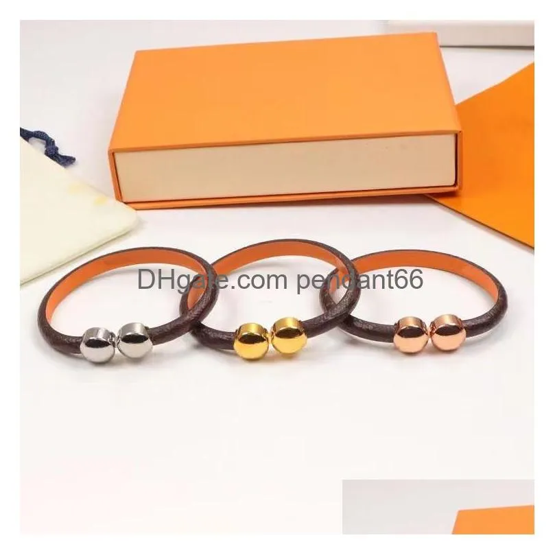 couple fashion v bracelet brand old flower leather designer bracelet for women luxury retro 18k gold cuff bracelet gift