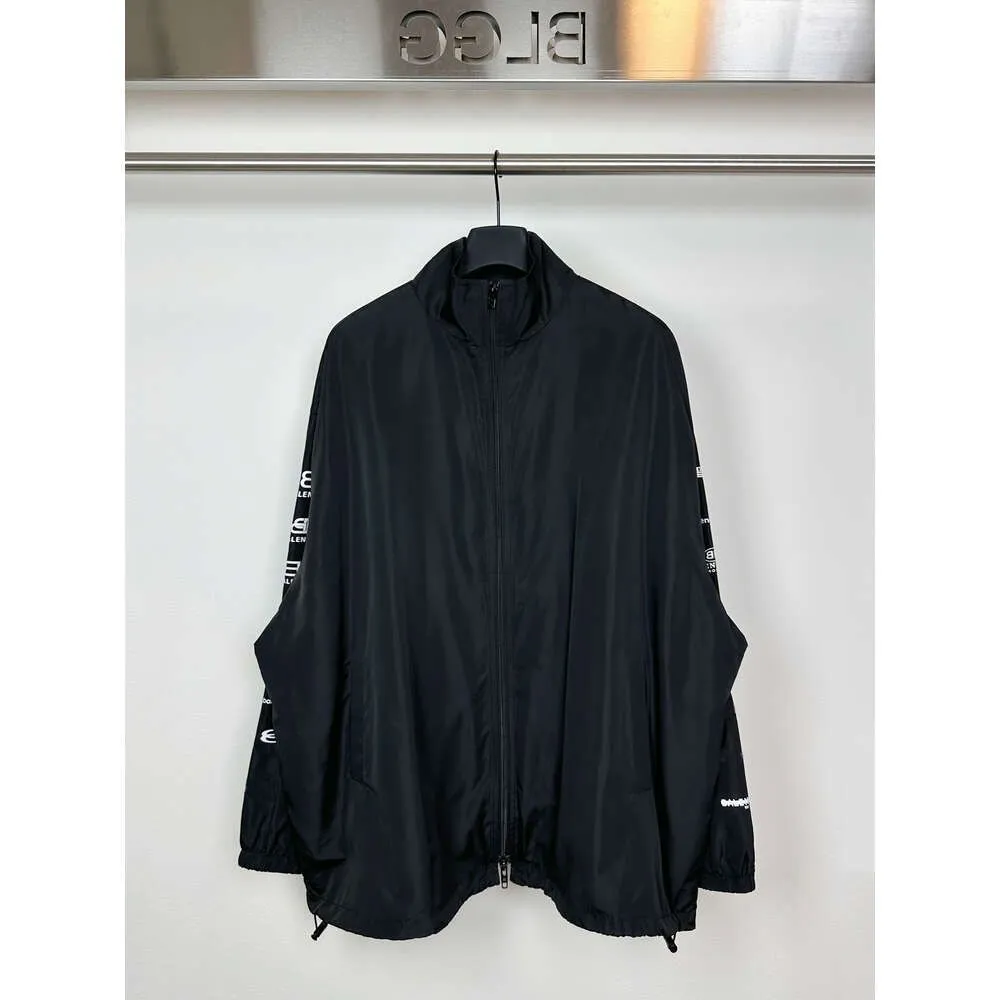 Solid Black Casual Mens Jacket CoaJacket Autumn Fashion Outdoor Hoodies Coats Windbreakers Size XS-L FZ2403205