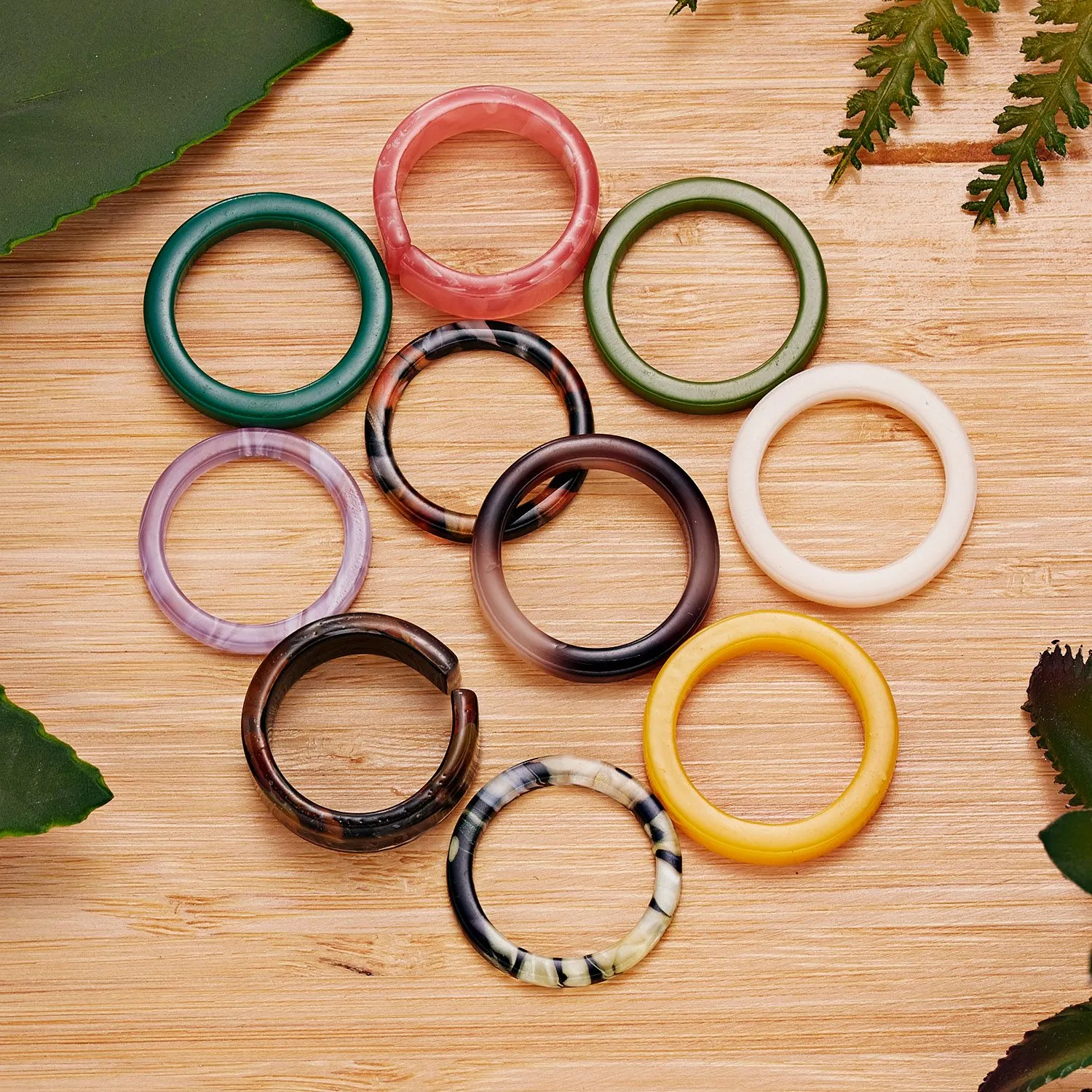 Aesthetic Colourful Resin Acrylic Rings Set for Women Geometric Round Ring Girl Temperament Versatile Jewelry Gifts
