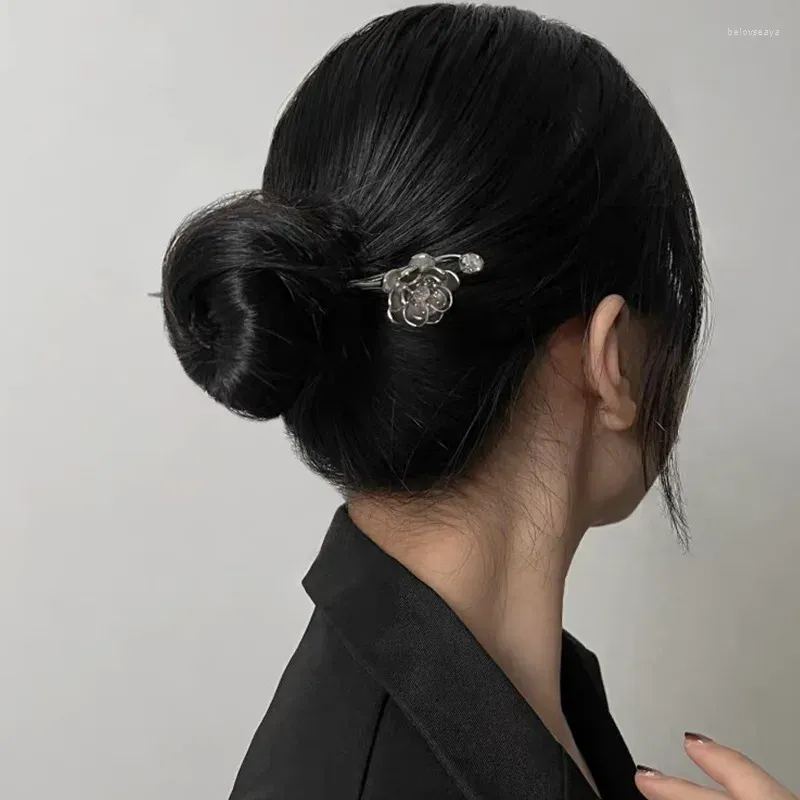 Hair Clips Elegant Vintage Metal Tulip Stick Chinese Charm Magnolia Flower Chopsticks Accessories For Women Headdress