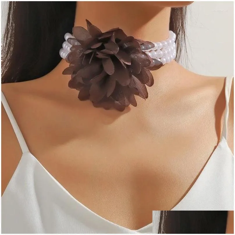 Choker Lace Flower Women`s Necklace Exaggerated Fashion Imitation Pearl Multi-layered Luxury Banquet Clavicle Chain For Femme Jewelry