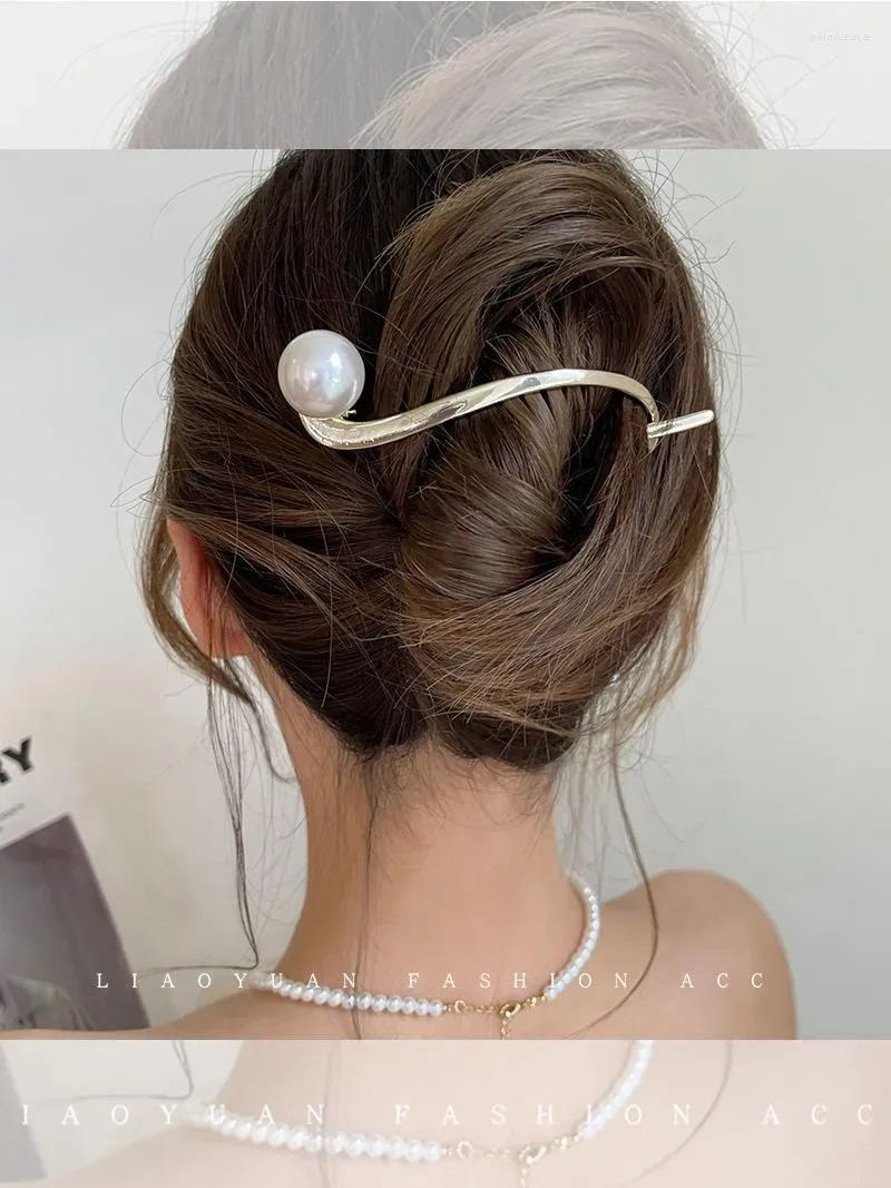 Hair Clips First Quarter Moon Hairpin White Moonlight Half Pull Female Fashion Temperament Goddess Coiled-up Headdress