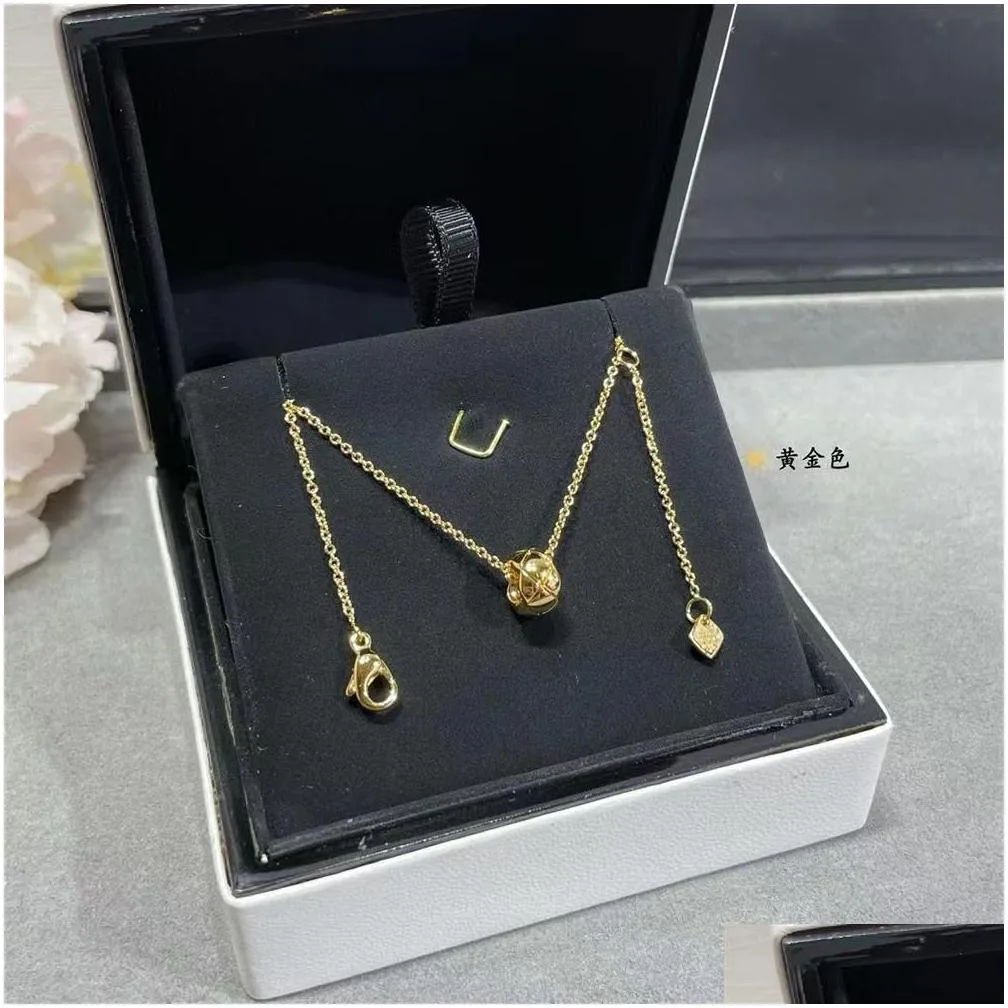 Pendant Necklaces Coco Crush Necklace Argyle Moon Diamond New In Luxury Fine Jewelry Chain For Womens K Gold Heart Designer Ladies Fas Otbfv