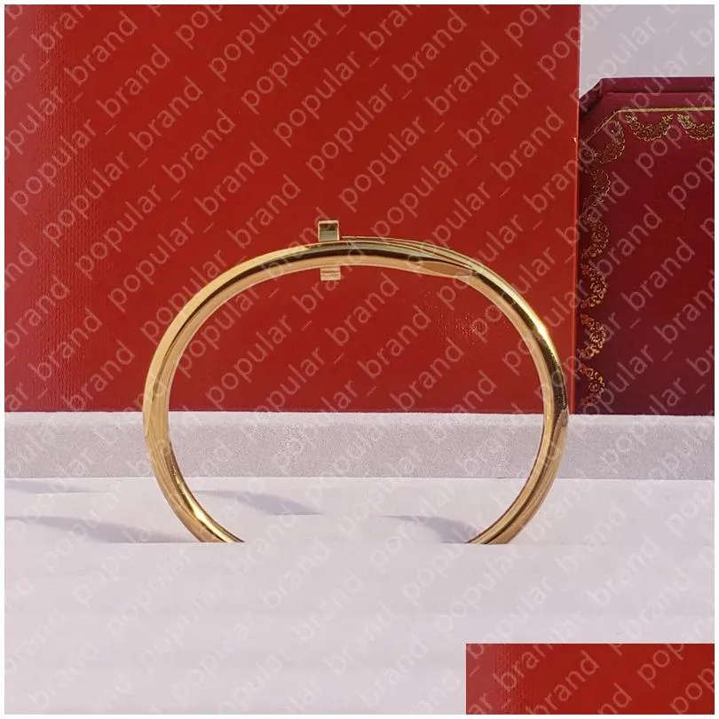 Love Women Bracelet Fashion Stainless Steel Bracelet 18K Gold Designer Bracelet for Men and Women