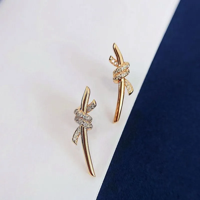 Season`s New Geometric Cross Retro Rope Knot Stud Earrings Knotted Niche 18K Gold Plated Diamond Fashion Jewelry Gift