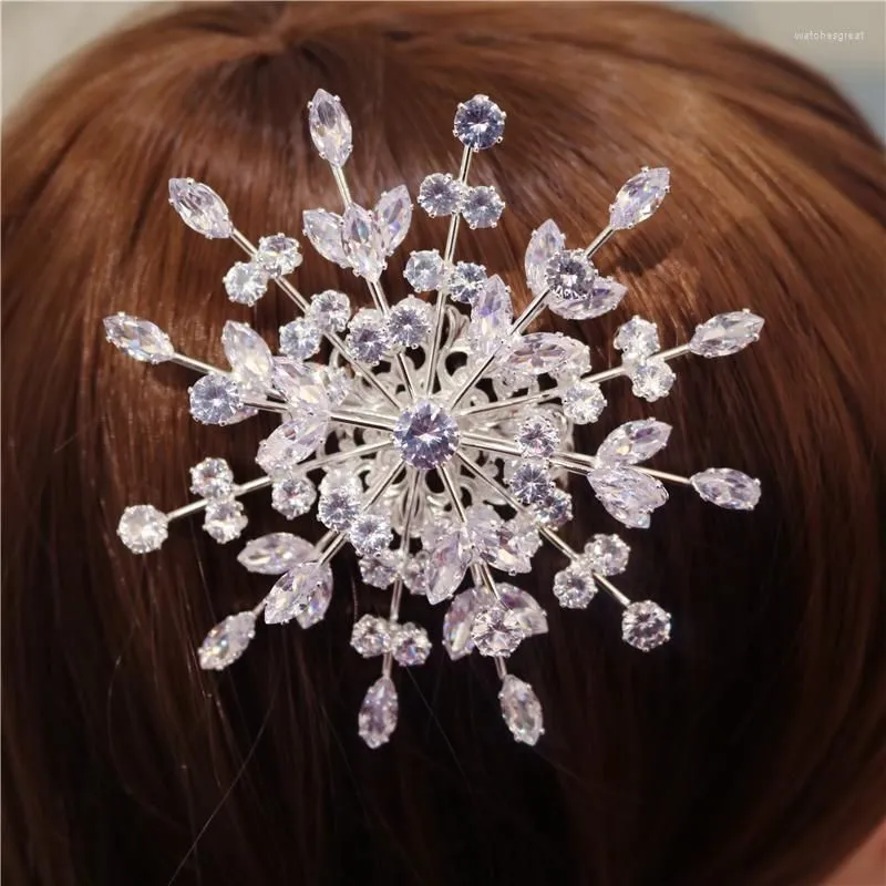 Hair Clips Fashion Exquisite Flower Zircon Jewelry Shiny Crystal Accessories Sweet Romantic Women`s Comb Wholesale Retail