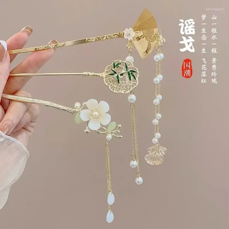 Hair Clips 2024 Metal Hairpin Women`s Chinese Cheongsam Elegant Step Tassel Antique Accessories
