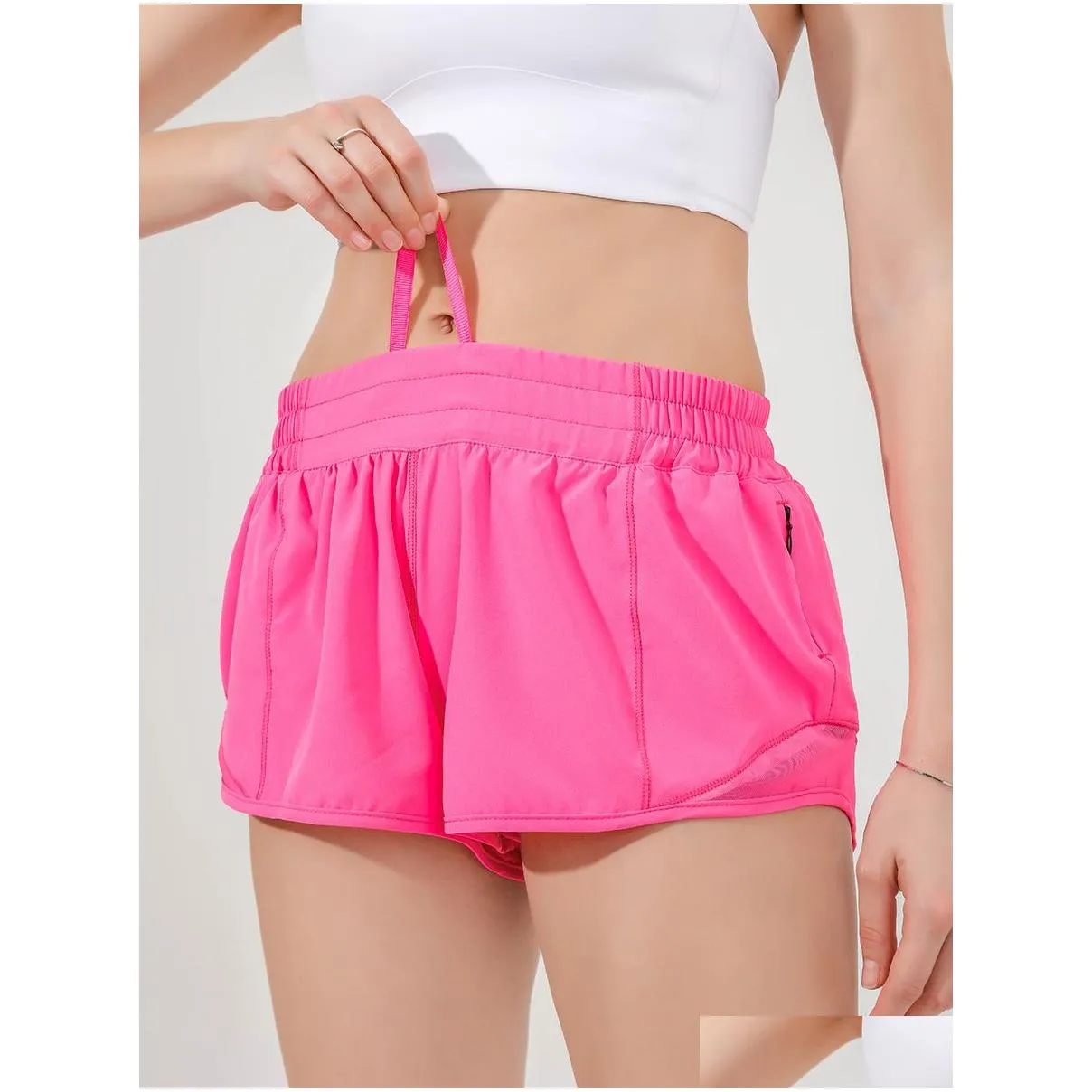 L-248 Hot Low Rise Shorts Breathable Quick-Dry Yoga Shorts Built-in Lined Sports Short Hidden Zipper Side Drop-in Pockets Running Sweatpants with Continuous