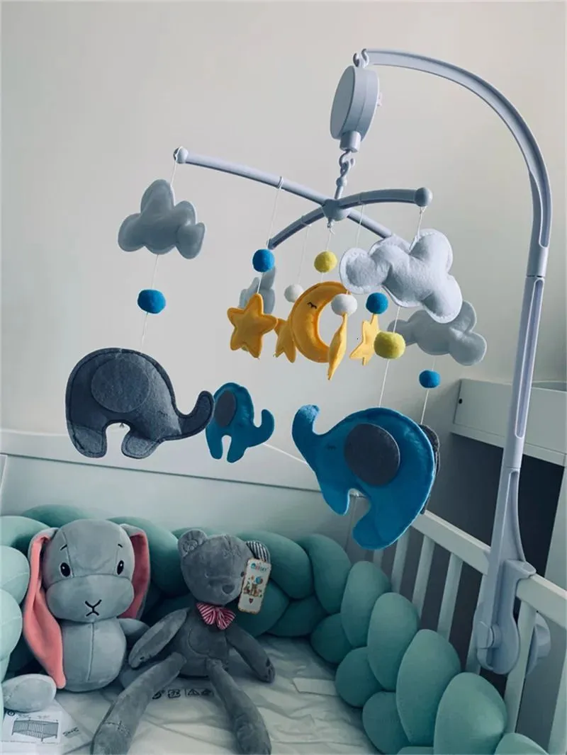 Baby Mobile Rattles Toys 012 Months Carousel Crib Holder To Bed Bell Mom Handmade for borns 240226