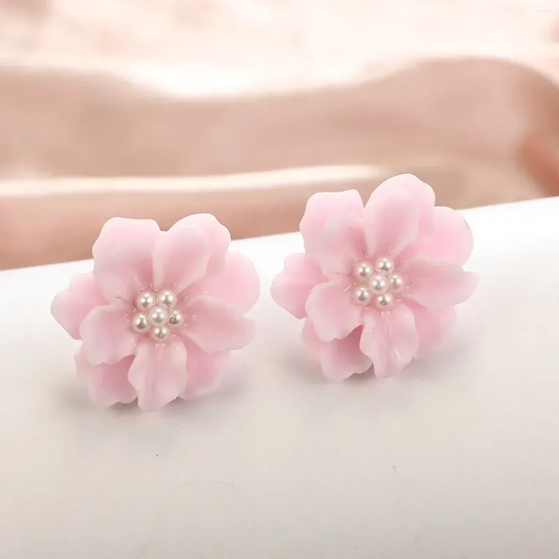 Stud Earrings Versatile Flower Imitation Pearl Decor Resin Material Fashion Jewelry Gifts For Mom Wife Girlfriend