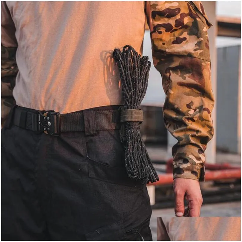 Outdoor Gadgets 3pcs Keychain Tactical Gear Clip Keeper Pouch Belt Keychain EDC Molle Webbing Gloves Rope Holder Military Hook1862603