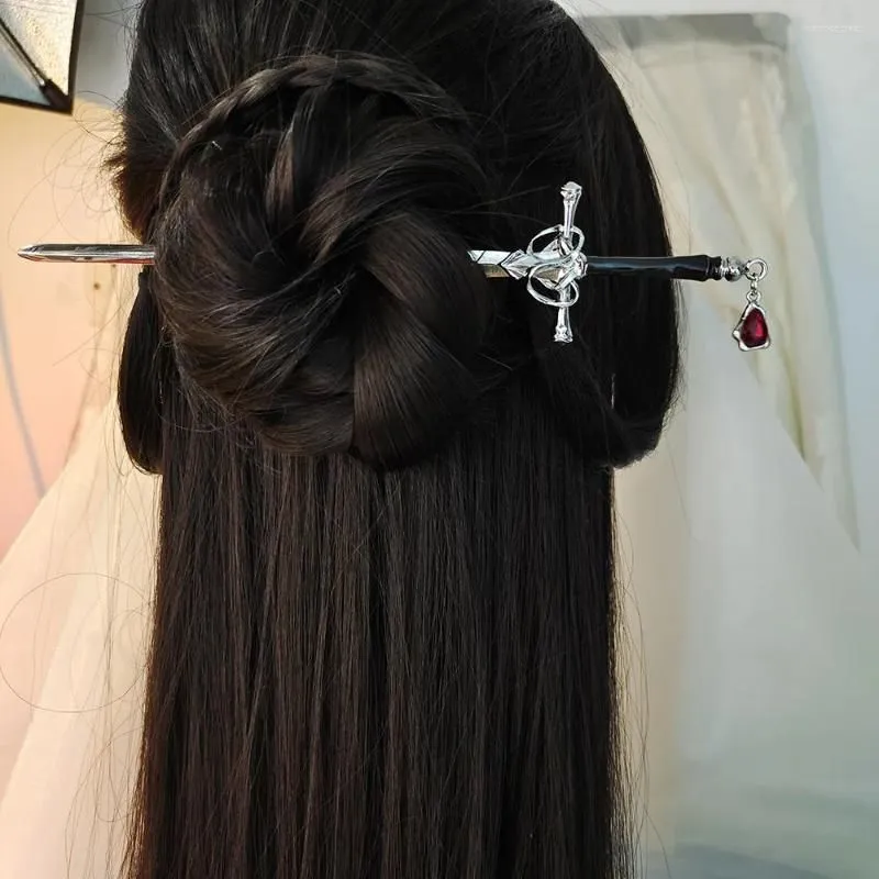 Hair Clips 2024 Chinese Punk Ruby Pendant Sword Hairpin Fashion Simple Modern Headdress Back Of The Head Pan Ornament